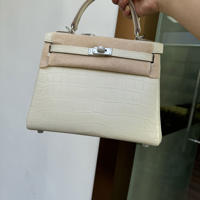 H**mes kelly bags